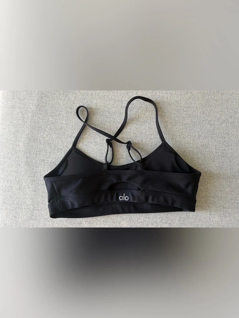 ALO Airlift Intrigue Black Wireless Sports Bra - SMALL